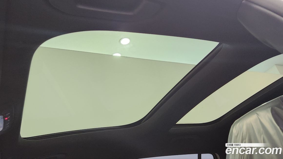 Mercedes-Benz EQB 2025