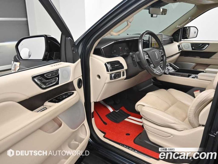 Lincoln Navigator 2021