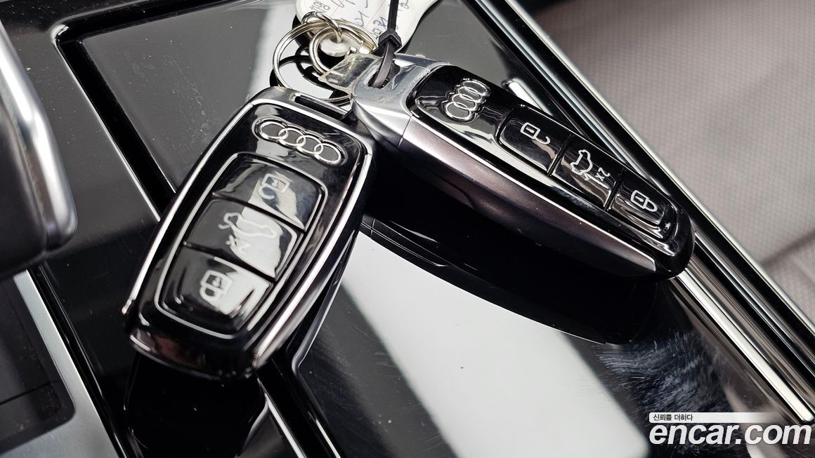 Audi A8 2021