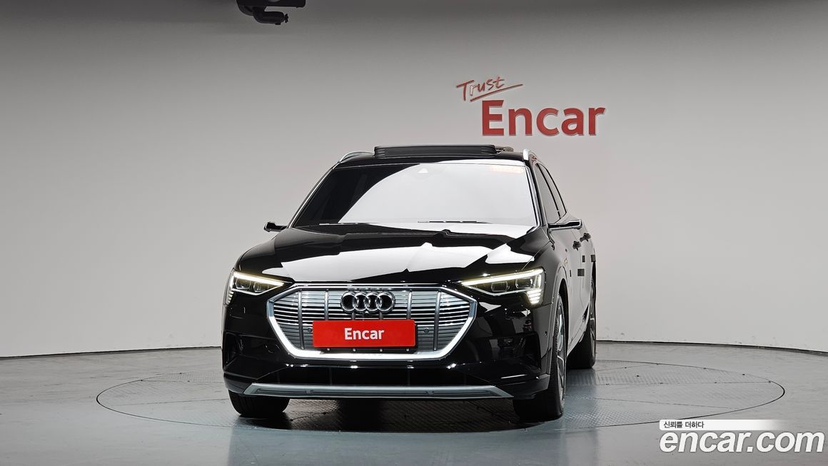 Audi e-tron 2021
