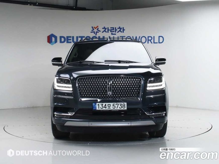 Lincoln Navigator 2021