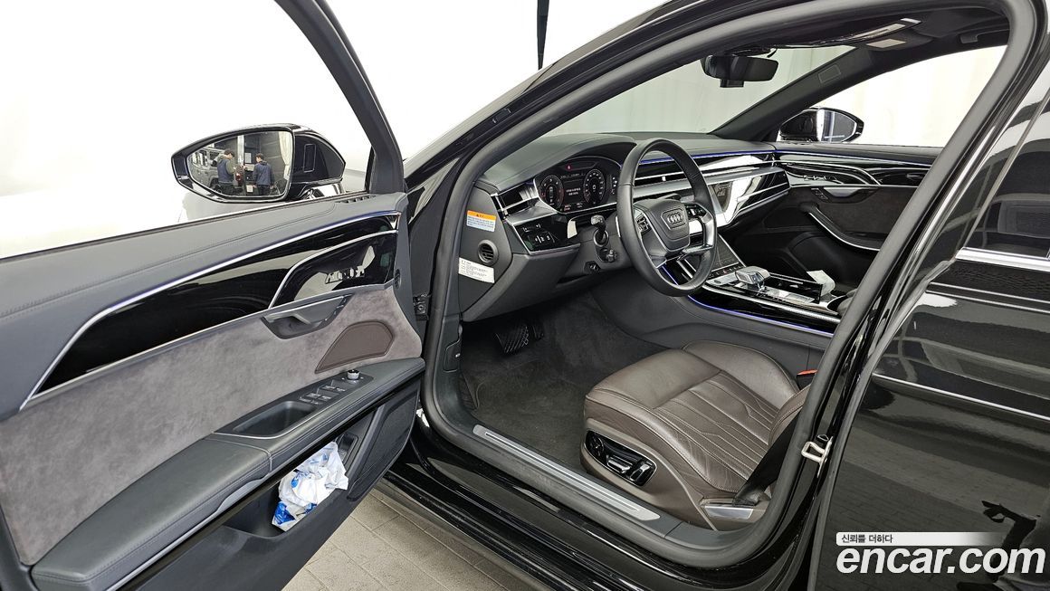 Audi A8 2021