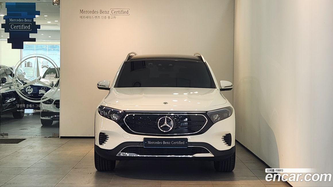 Mercedes-Benz EQB 2025