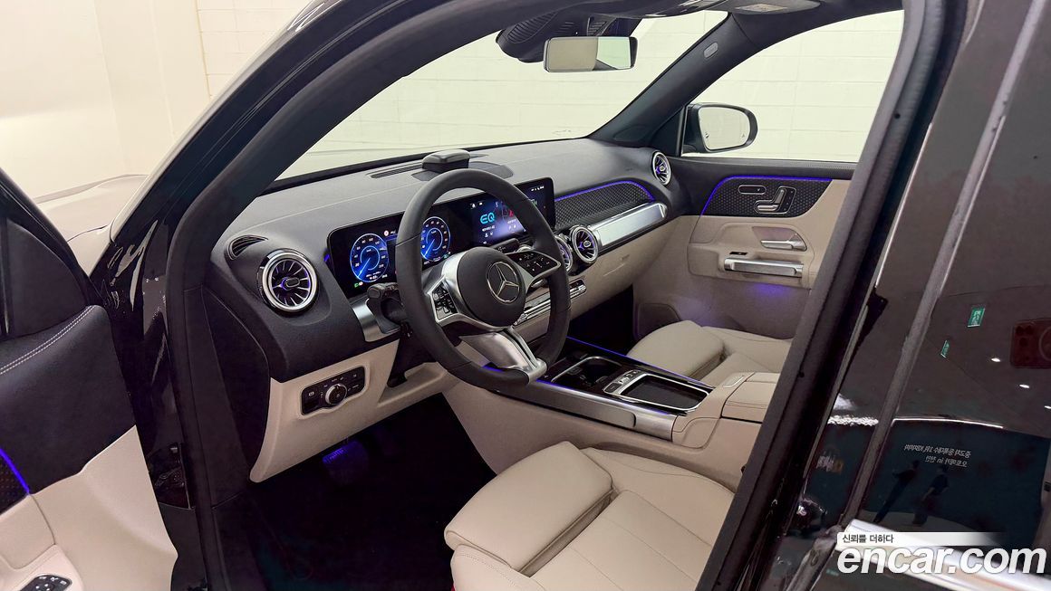 Mercedes-Benz EQB 2026
