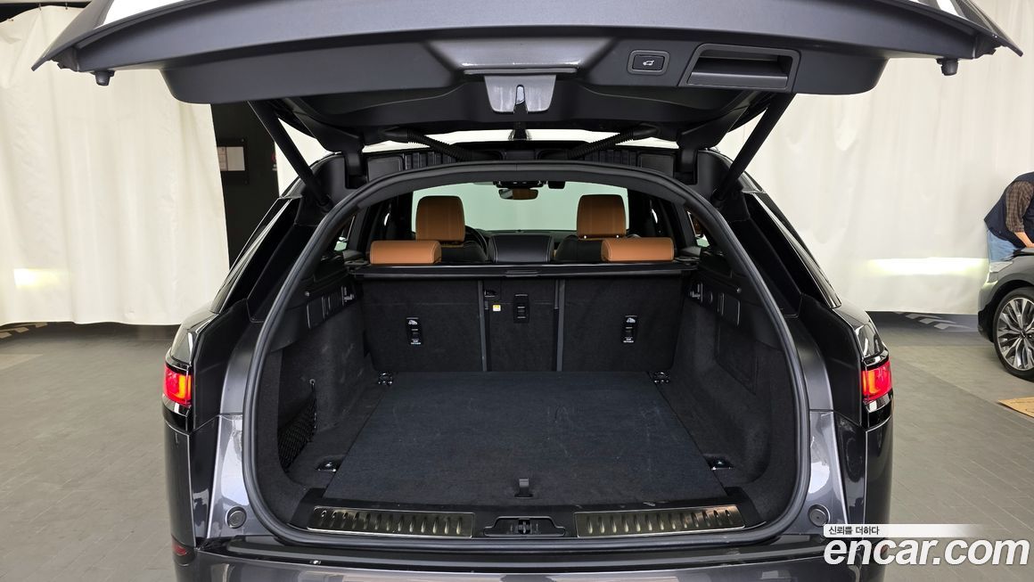 Land Rover Range Rover Velar 2022