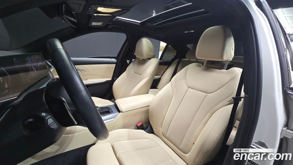 BMW 3-Series 2023
