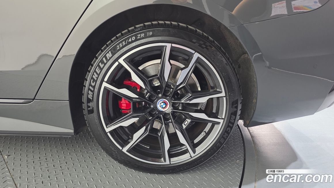 BMW i4 2023