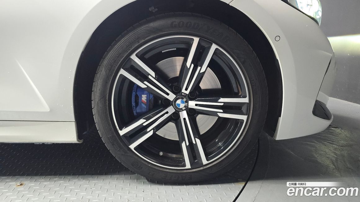 BMW 3-Series 2023