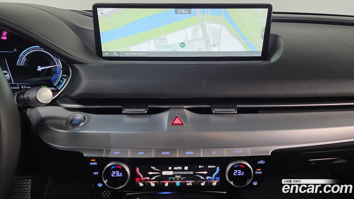 Genesis G80 2022