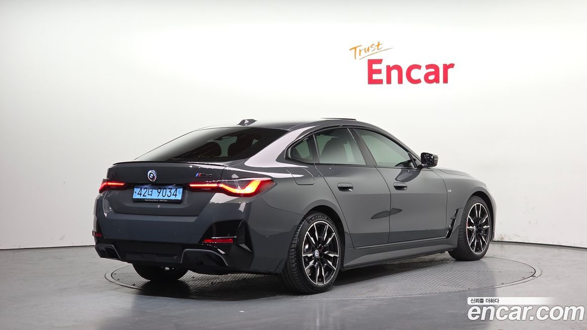 BMW i4 2023