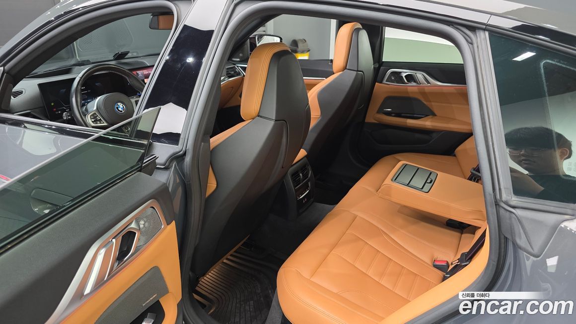 BMW i4 2023