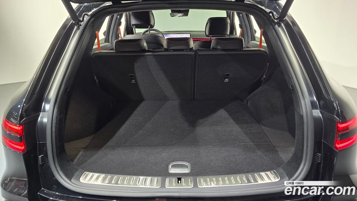 Genesis GV70 2025