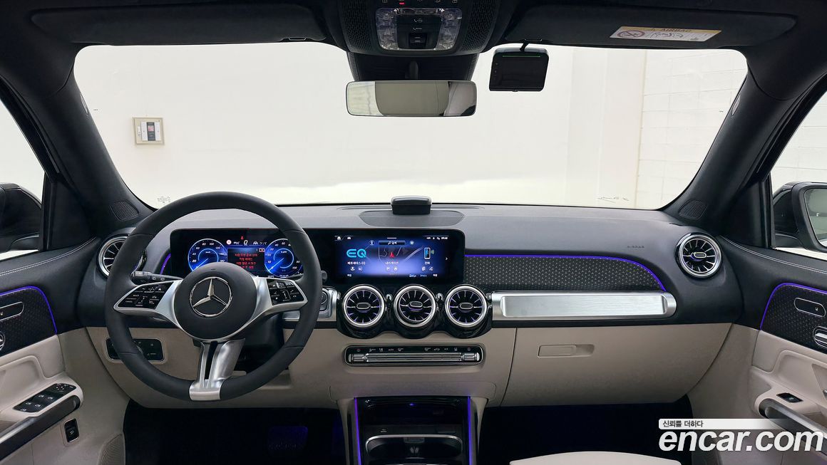 Mercedes-Benz EQB 2026