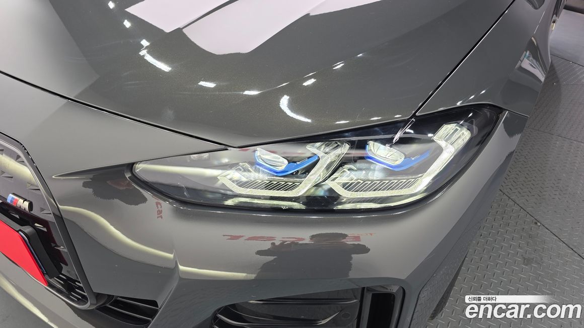 BMW i4 2023