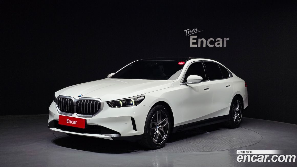 BMW 5-Series 2025