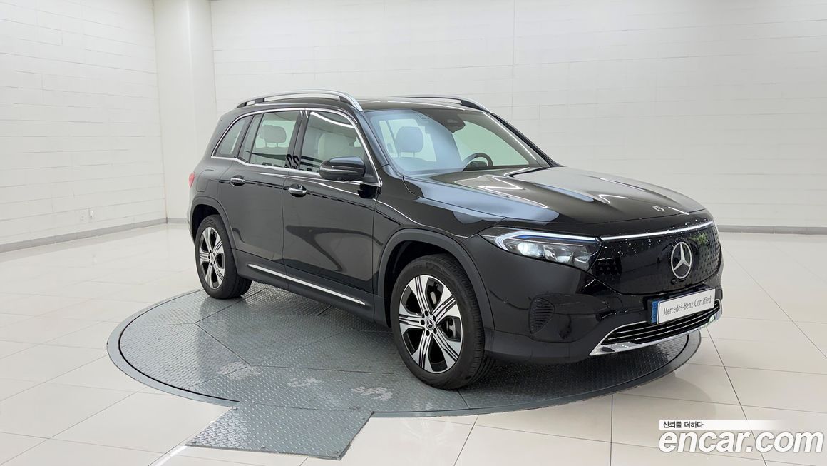 Mercedes-Benz EQB 2026