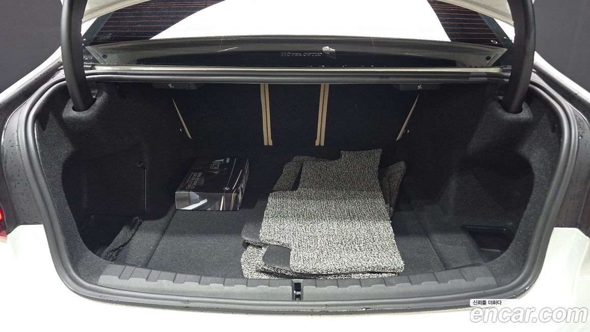 BMW 3-Series 2023