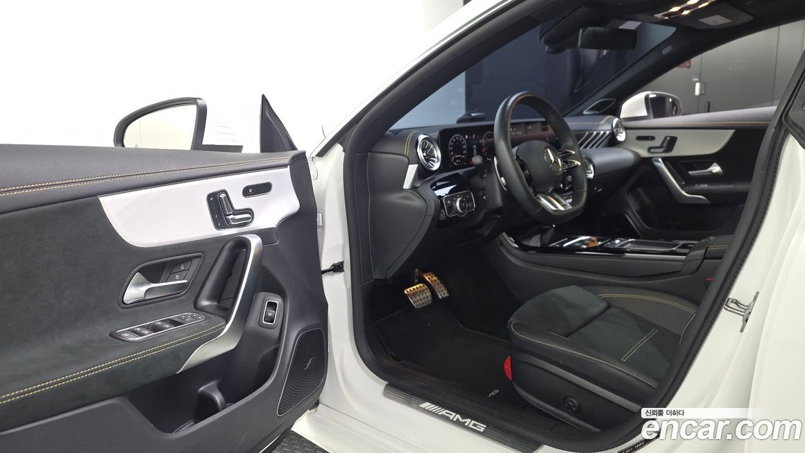 Mercedes-Benz CLA-Class 2025