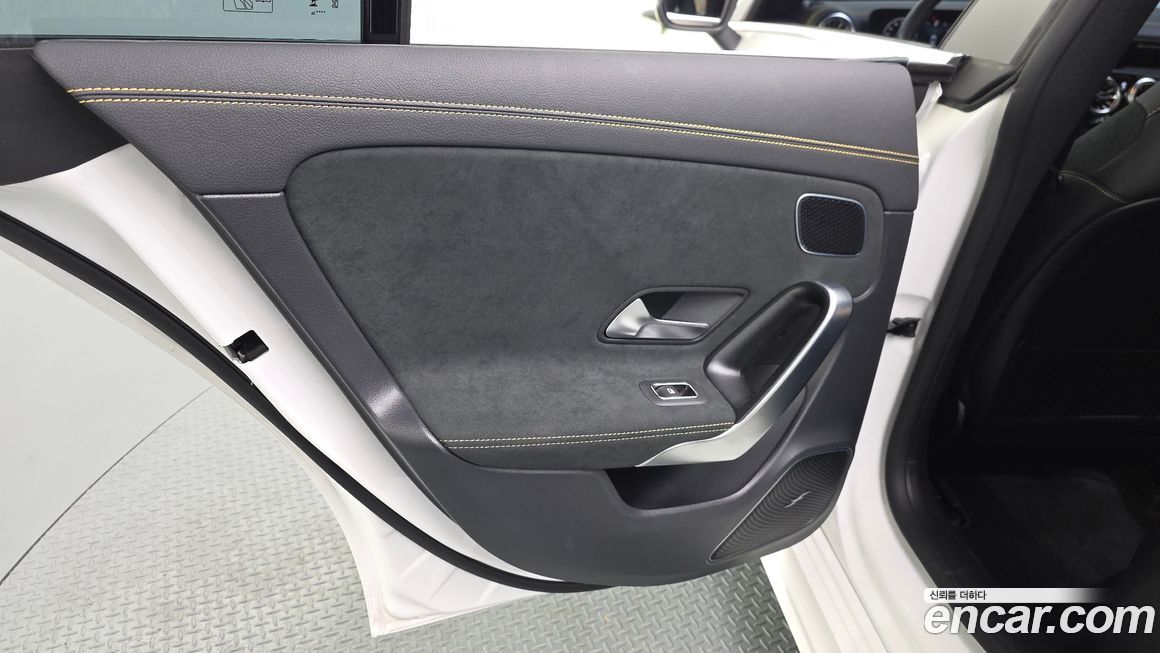Mercedes-Benz CLA-Class 2025