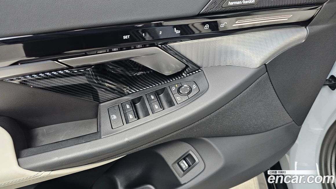 BMW 5-Series 2024