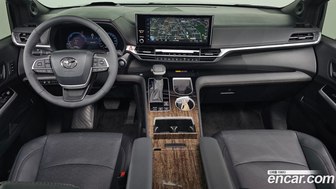 Toyota Sienna 2025