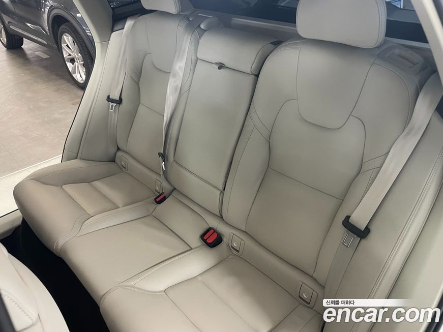 Volvo XC60 2026