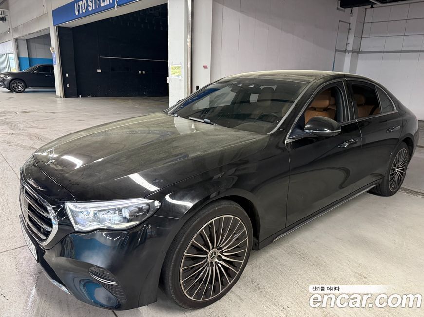 Mercedes-Benz E-Class 2024