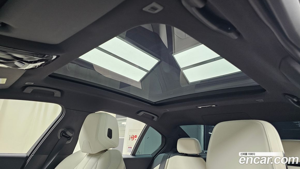 BMW 5-Series 2024