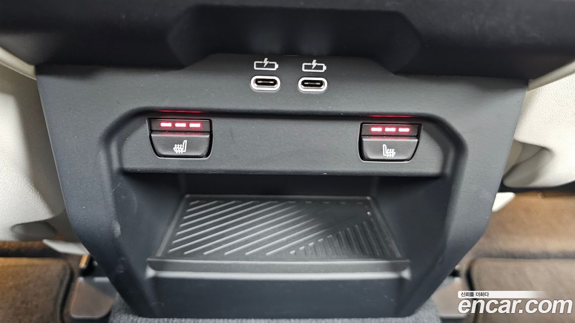 BMW 5-Series 2024