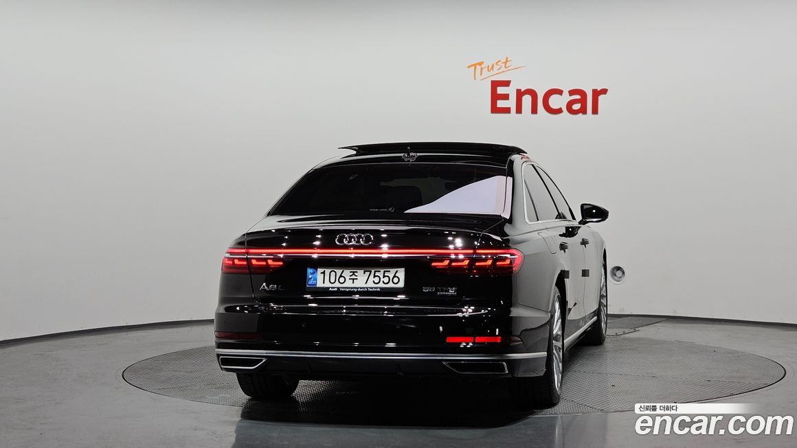 Audi A8 2021