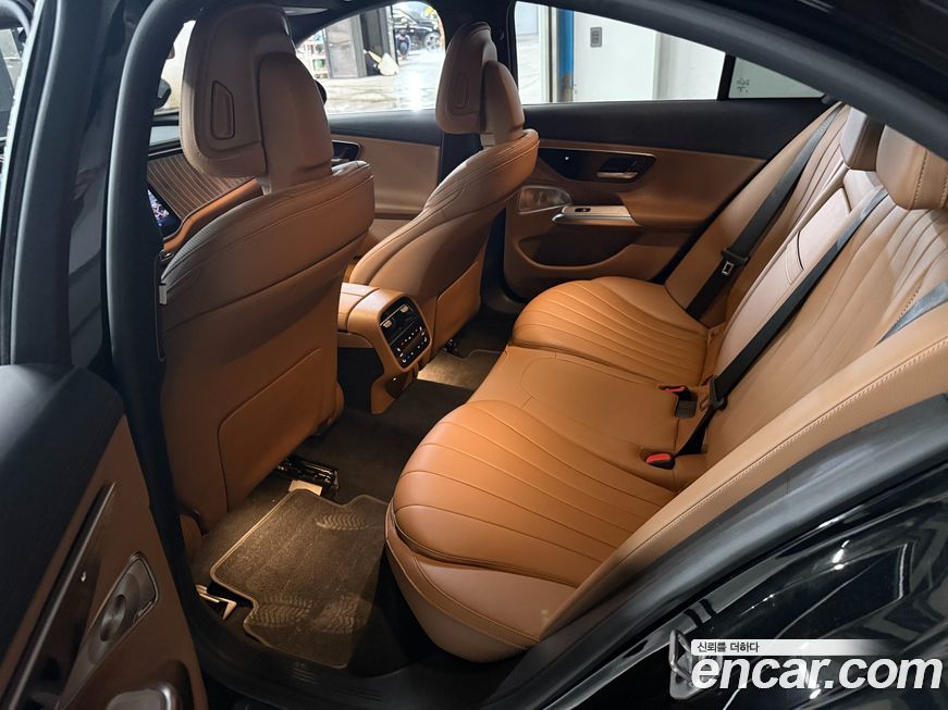 Mercedes-Benz E-Class 2024