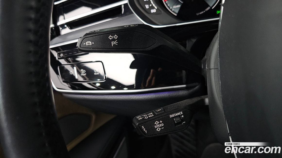 Audi A8 2021