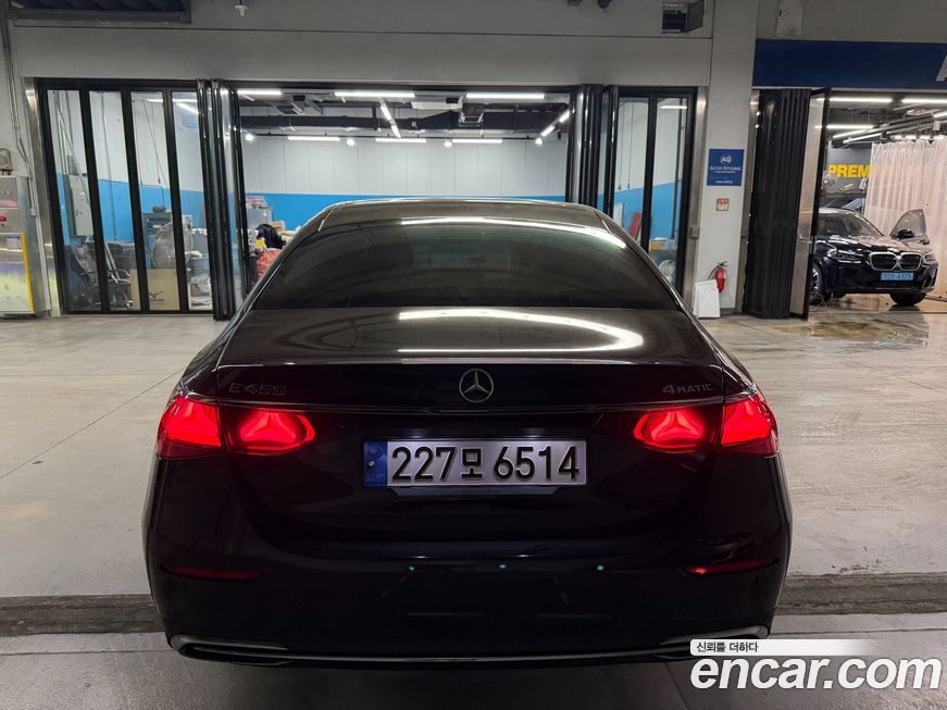 Mercedes-Benz E-Class 2024