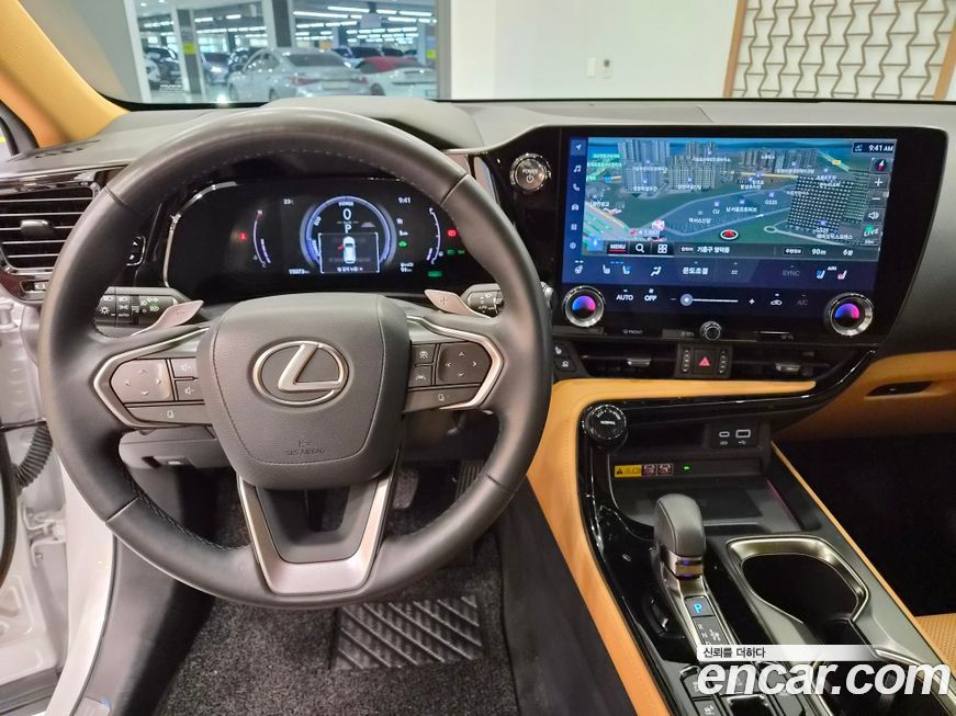Lexus NX 2024