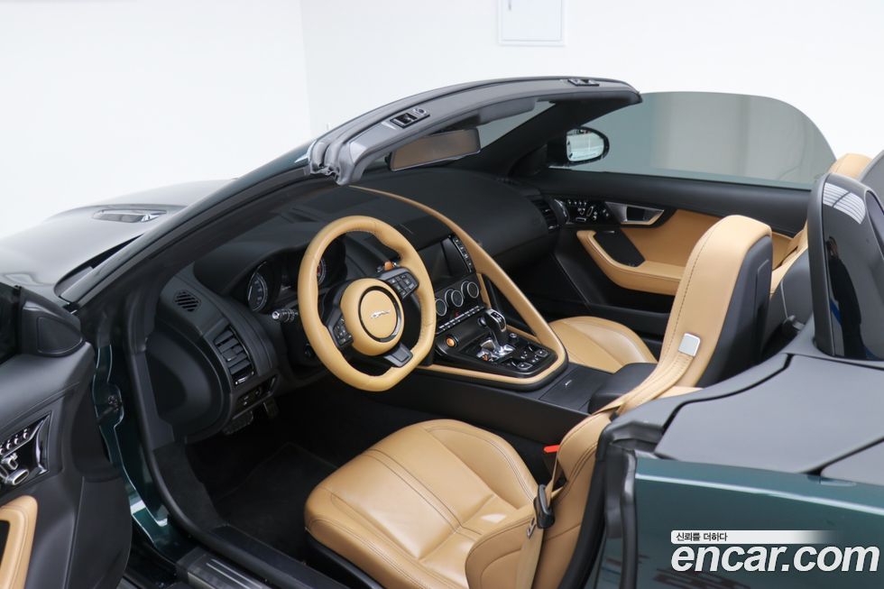 Jaguar F-TYPE 2015