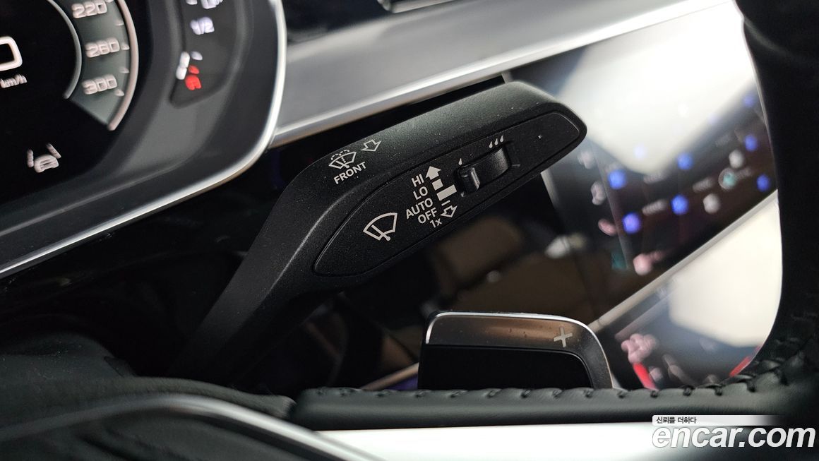 Audi A8 2021
