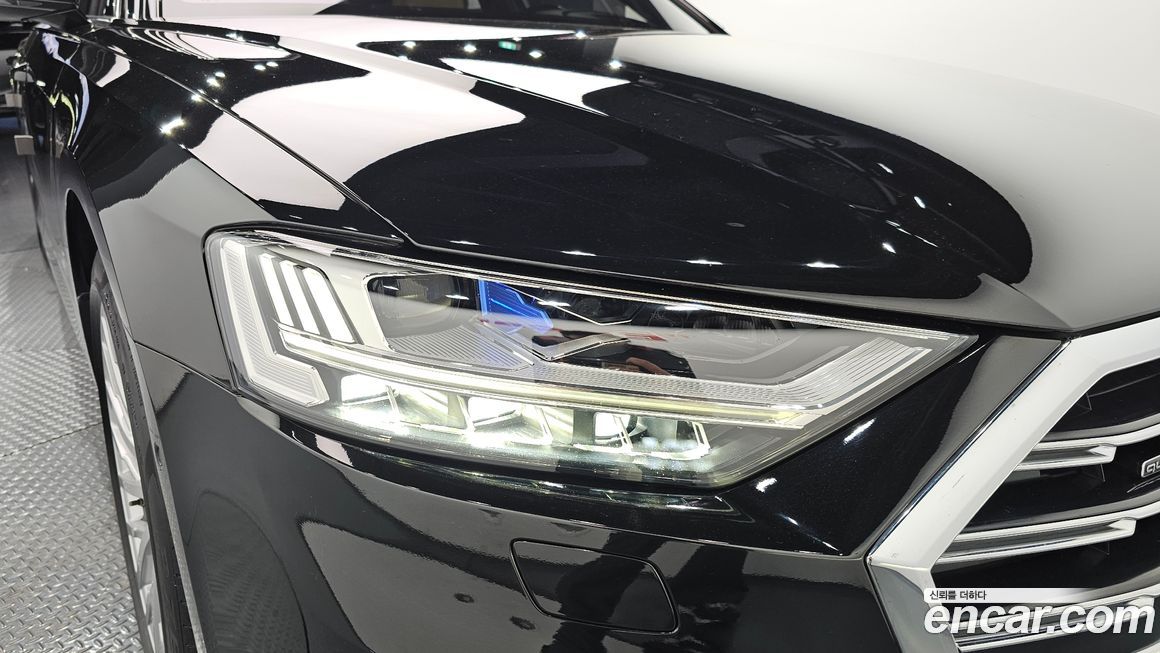 Audi A8 2021