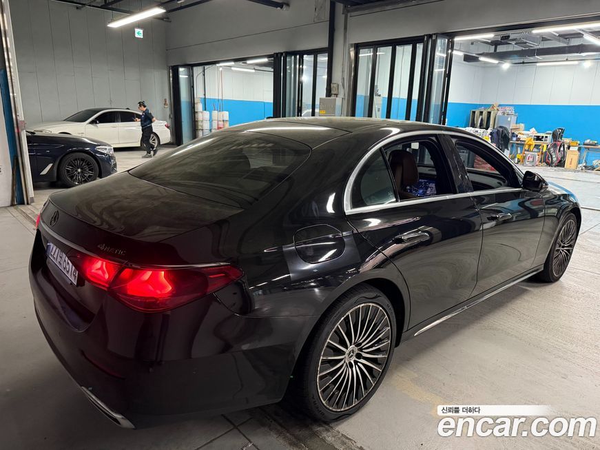 Mercedes-Benz E-Class 2024