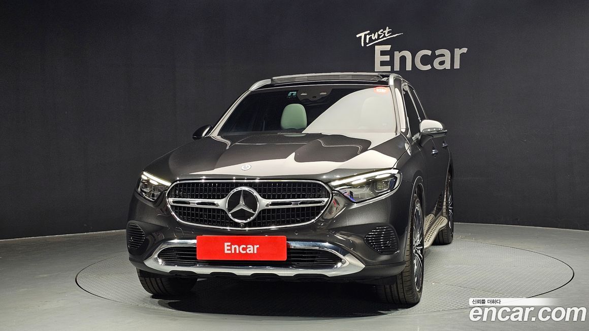 Mercedes-Benz GLC-Class 2025