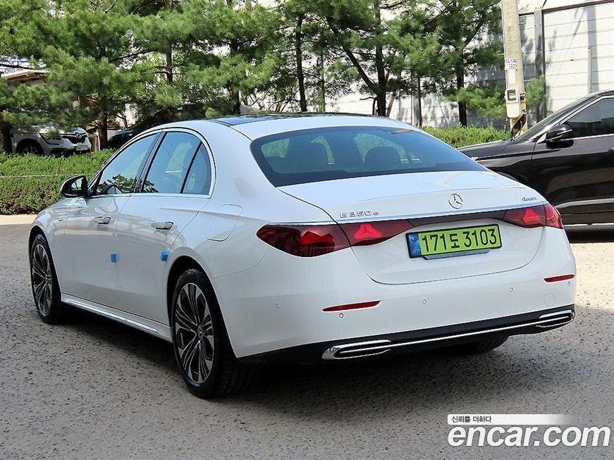 Mercedes-Benz E-Class 2025