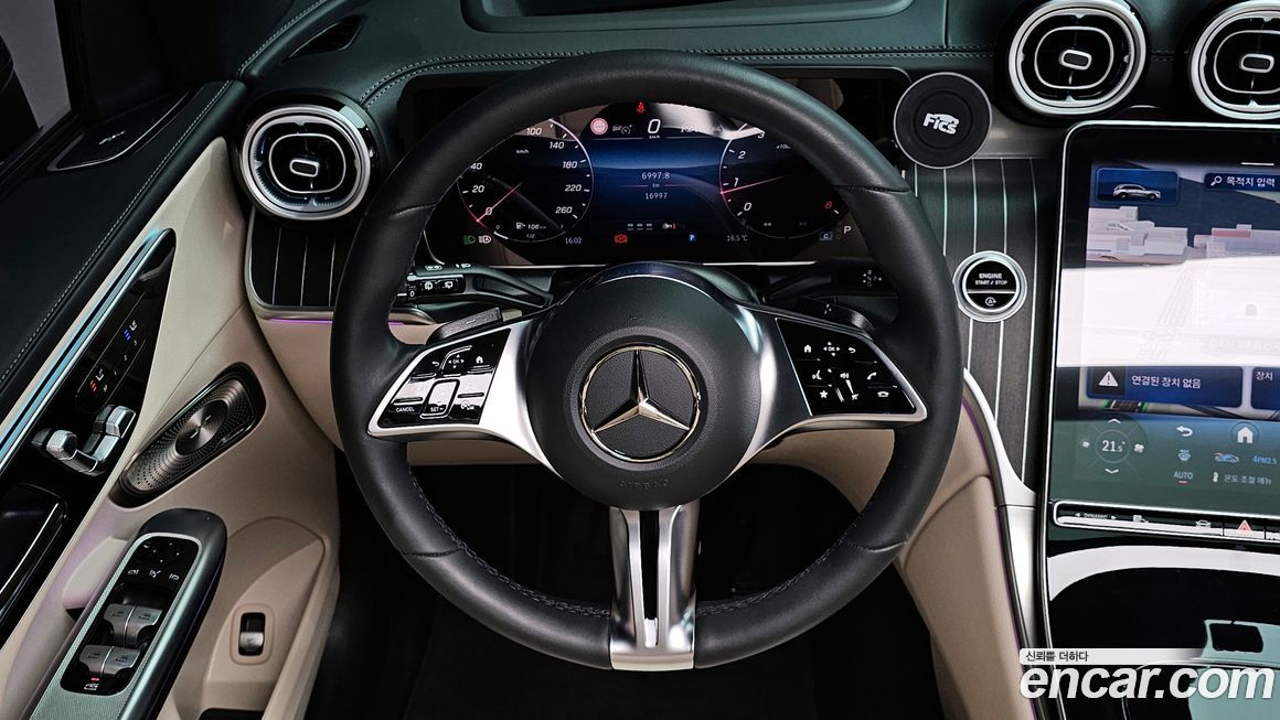 Mercedes-Benz GLC-Class 2025