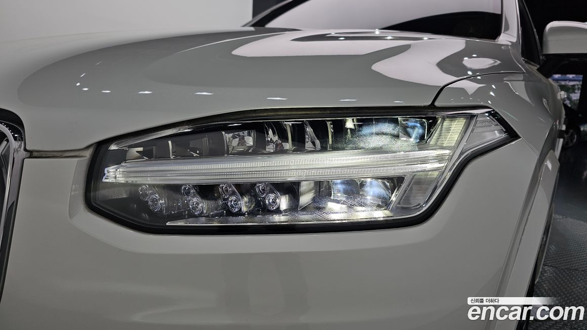 Volvo XC90 2024