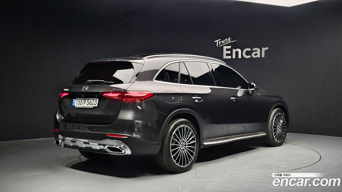 Mercedes-Benz GLC-Class 2025