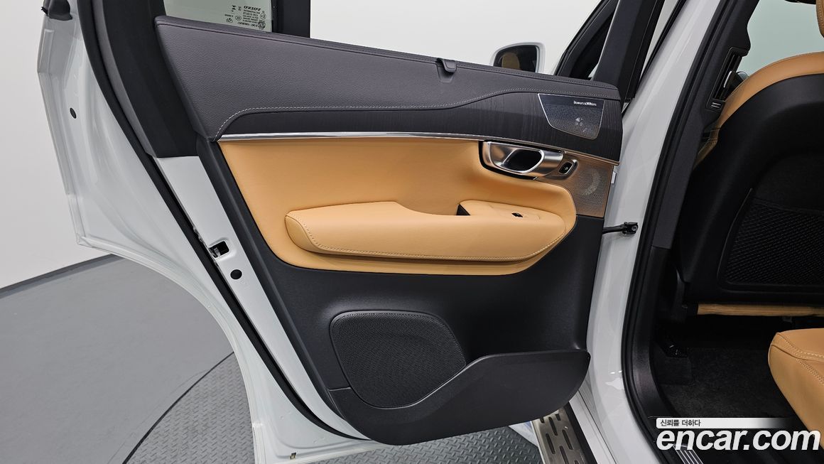 Volvo XC90 2024