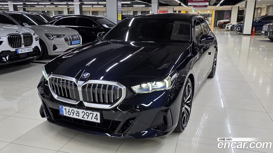 BMW 5-Series 2025