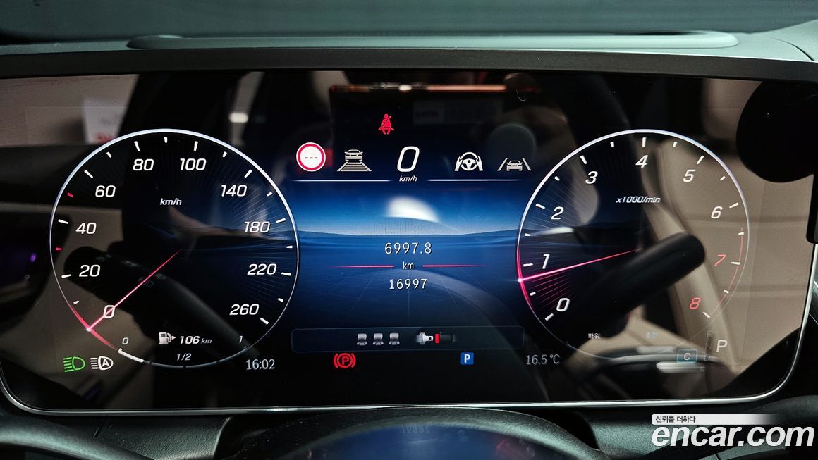 Mercedes-Benz GLC-Class 2025