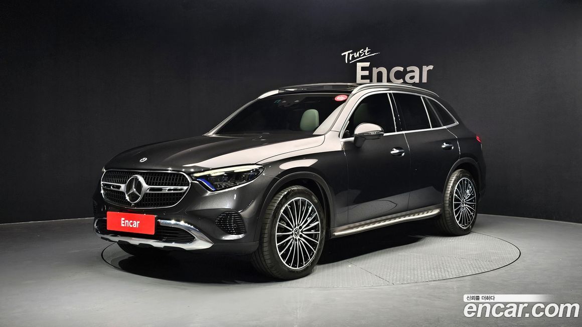 Mercedes-Benz GLC-Class 2025