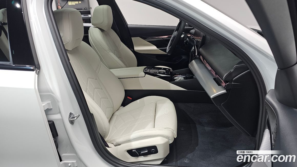 BMW 5-Series 2026