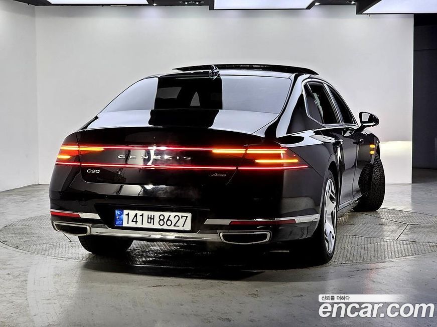 Genesis G90 2023