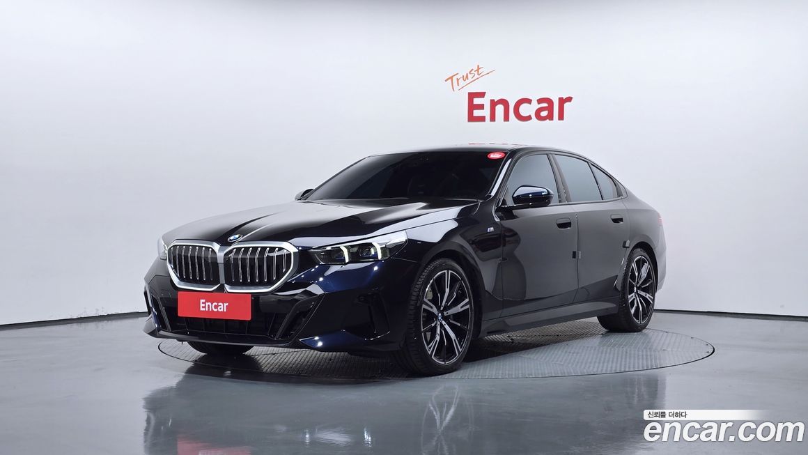 BMW 5-Series 2025
